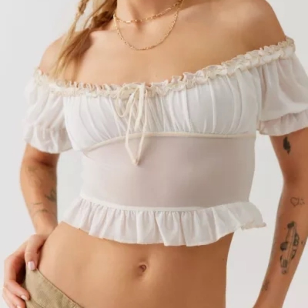 URBAN OUTFITTERS‎ Uo Mesh Sheer Off-the Shoulder Blouse